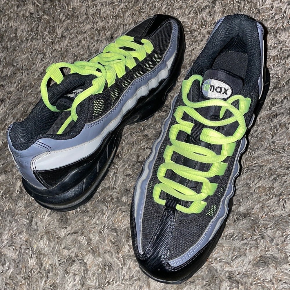 Youth Nike AirMax 95s